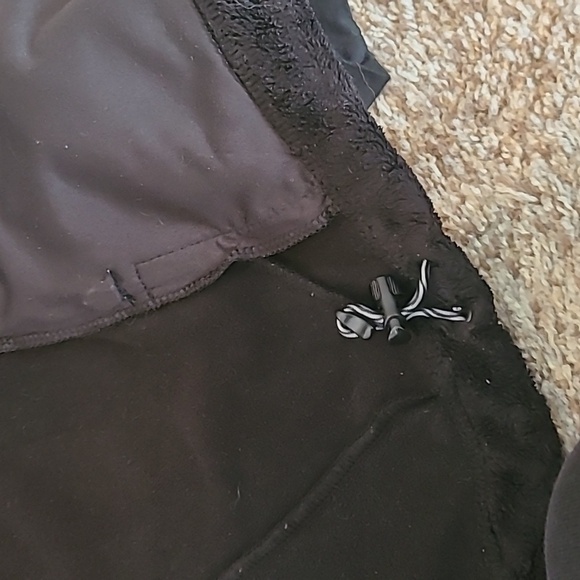 Mountain Hardwear Fleece Jacket - Picture 6 of 8